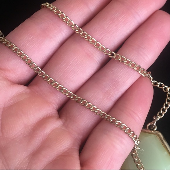 Vintage Chunky Green Stone Necklace - Picture 7 of 10